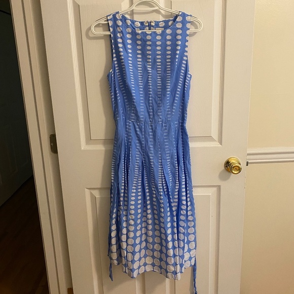 Anne Klein Blue Dress with Pattern in White and Waist Belt Size 2 - Picture 3 of 5